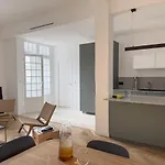 Cote D'azur Jardin Parking 6 Pers Luxe Apartamento *