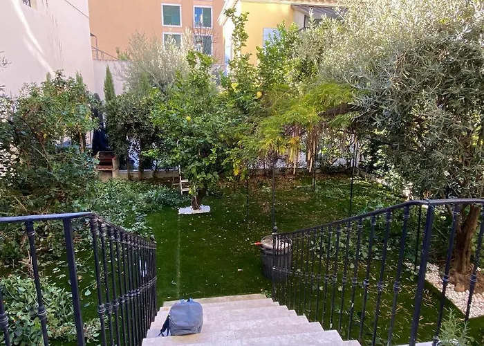 Cote D'azur Jardin Parking 6 Pers Luxe شقة